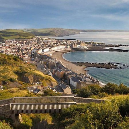 Spacious Luxury Escape With Sea Views And Pet Friendly At Clarach Bay Aberystwyth Eksteriør bilde