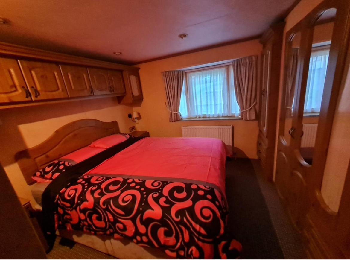 Spacious Luxury Escape With Sea Views And Pet Friendly At Clarach Bay Aberystwyth Eksteriør bilde