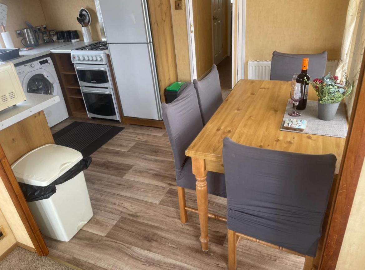 Spacious Luxury Escape With Sea Views And Pet Friendly At Clarach Bay Aberystwyth Eksteriør bilde