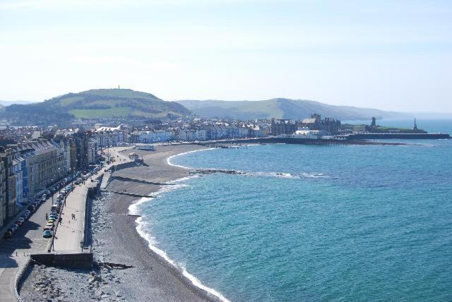 Spacious Luxury Escape With Sea Views And Pet Friendly At Clarach Bay Villa Aberystwyth Eksteriør bilde