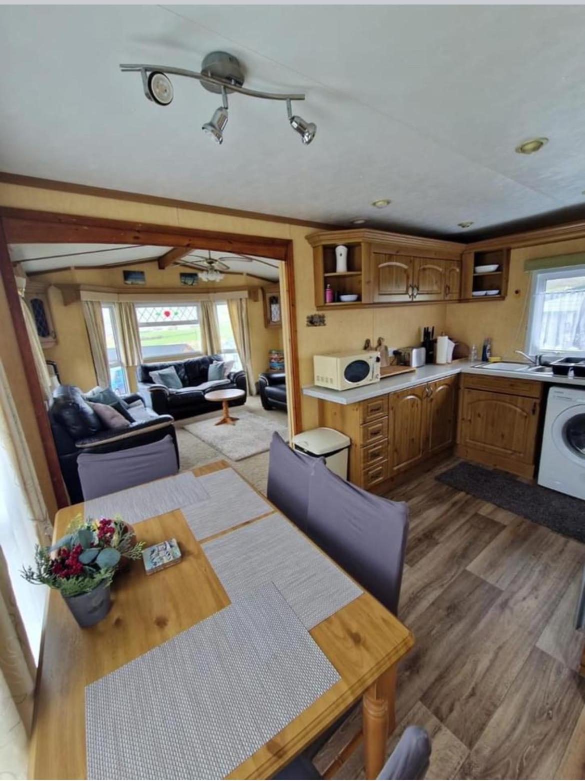 Spacious Luxury Escape With Sea Views And Pet Friendly At Clarach Bay Aberystwyth Eksteriør bilde